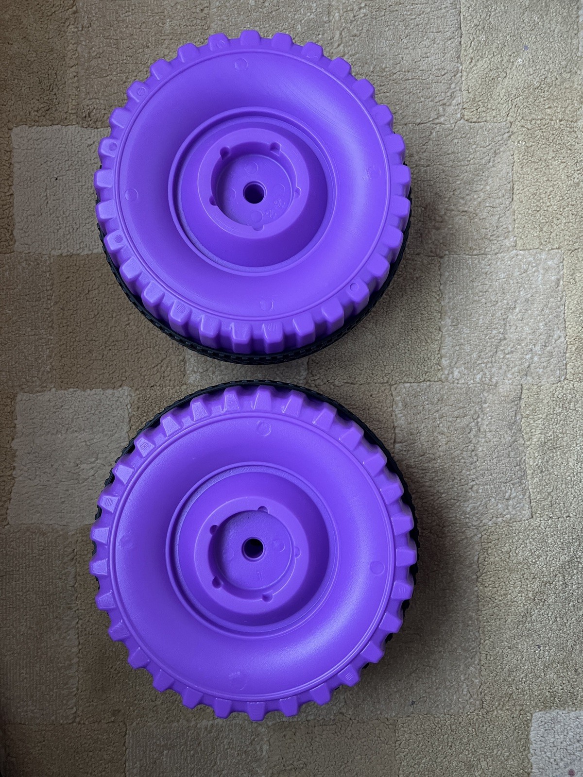 2 POWER WHEELS Rubber liner – 3900-6543 Purple Wheel for FRC34 Barbie 6V Jeep