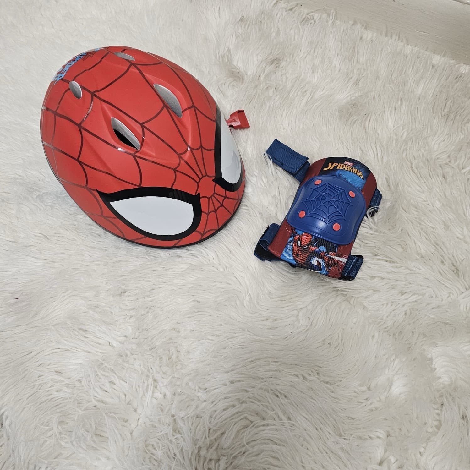 Kids Motorcycle Ride On Toy Spiderman Design Electric 6V Rechargeable Battery