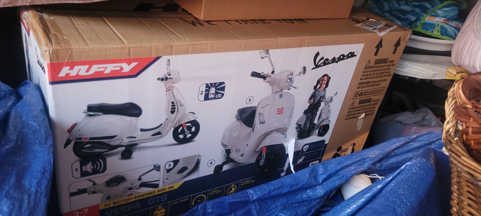 Huffy 6V Vespa Ride-On Electric Scooter ~Kids Ideal ages 3 to 7 years, White NIB