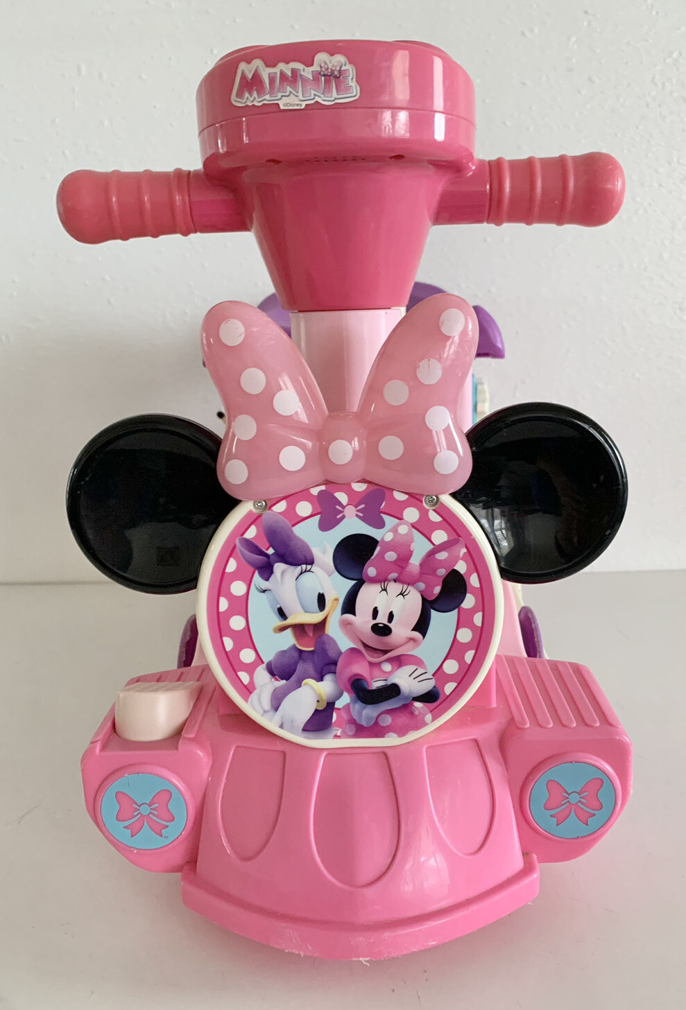 Disney Junior Minnie Train And Tracks – 6v Battery – Charger Not Included