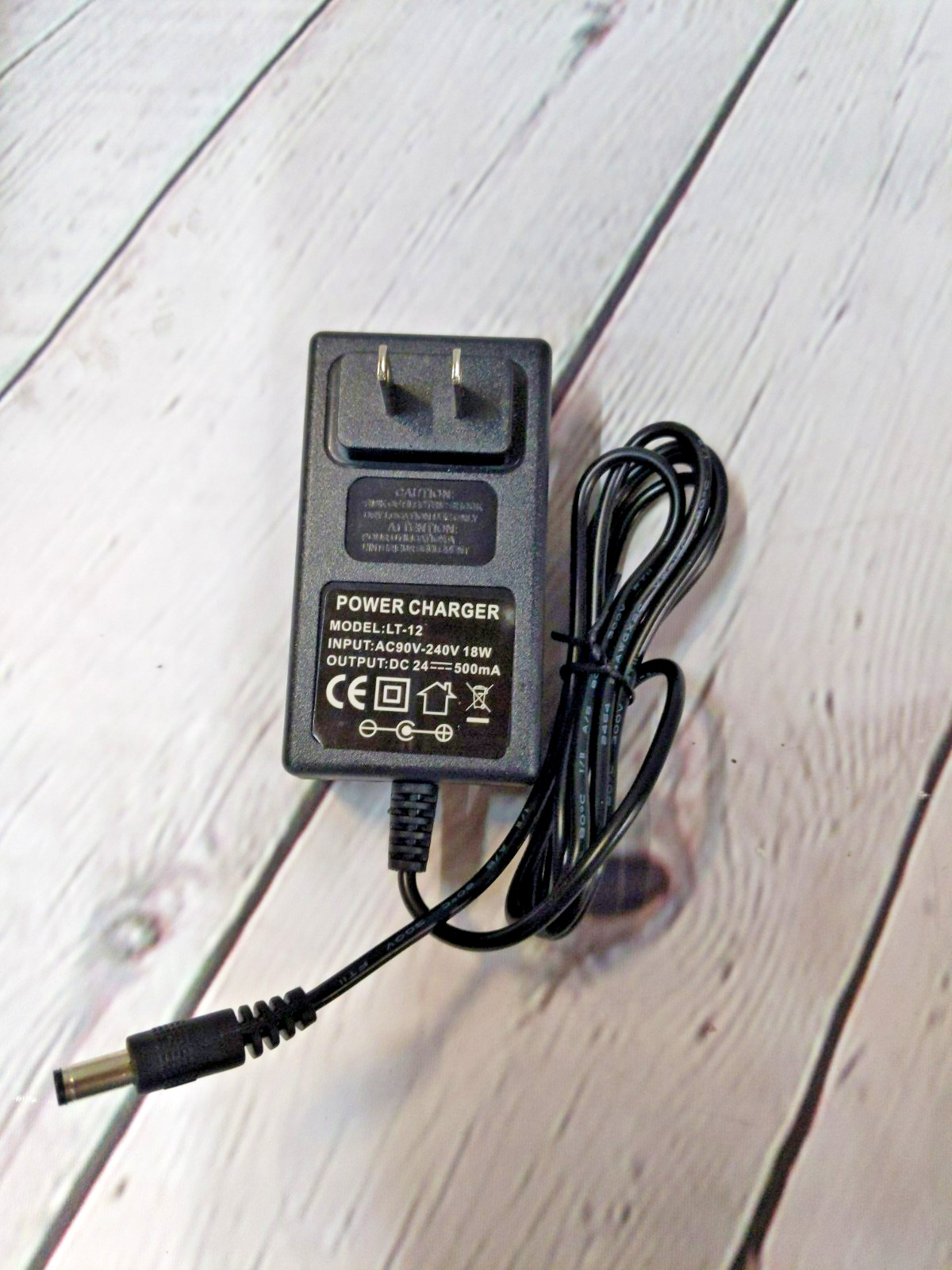 24V, 0.5Am Mini-Barrel Plug Charger for 24V products including Mini Bravo B-2