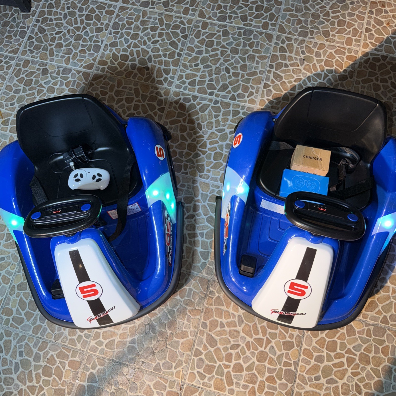 2 Bumper Cars For Kid From 3 To 8, 2.2 Mph Max. They Come With Remote & Charger.