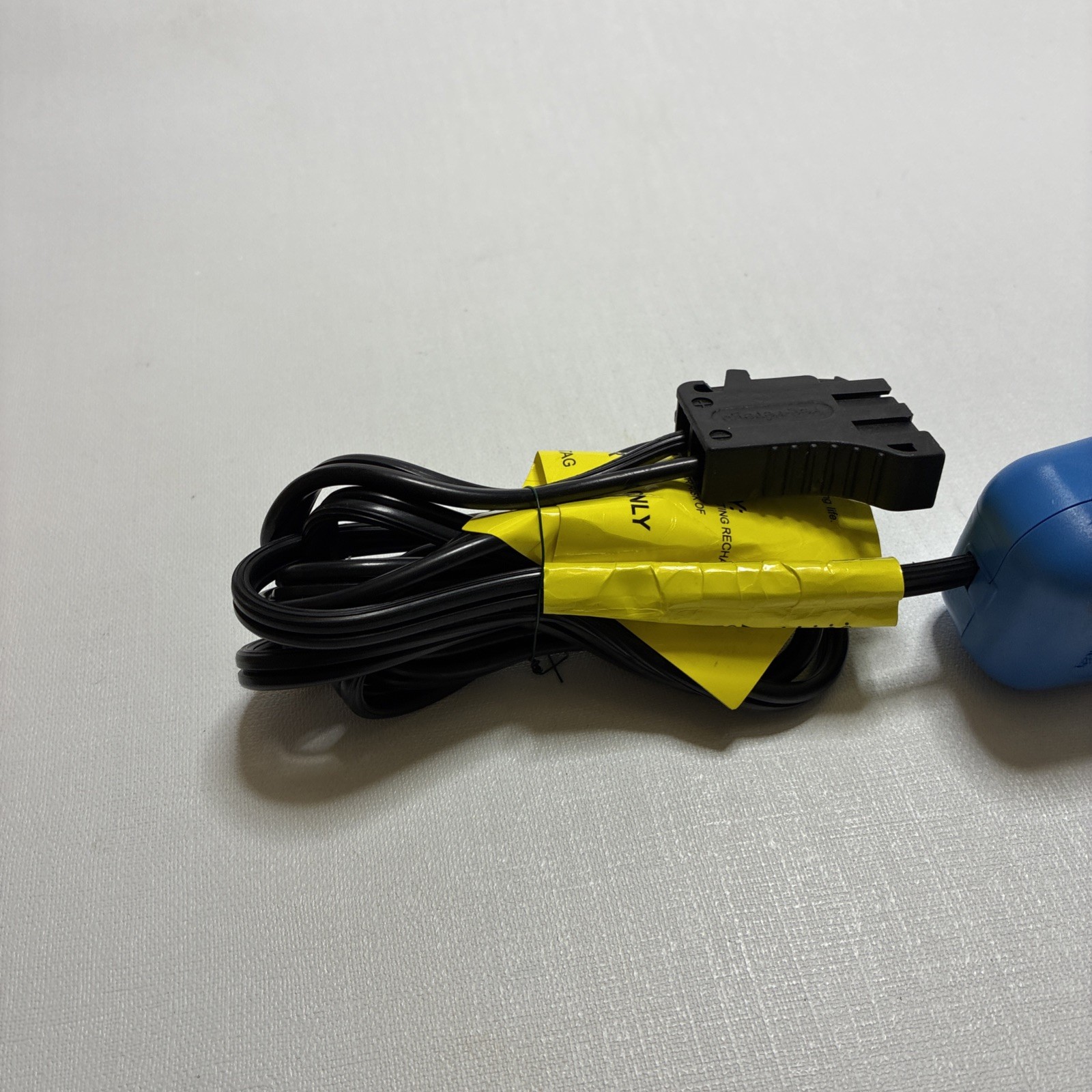 Genuine Peg-Perego 12V DC Class 2 Battery Charger Model 25200030