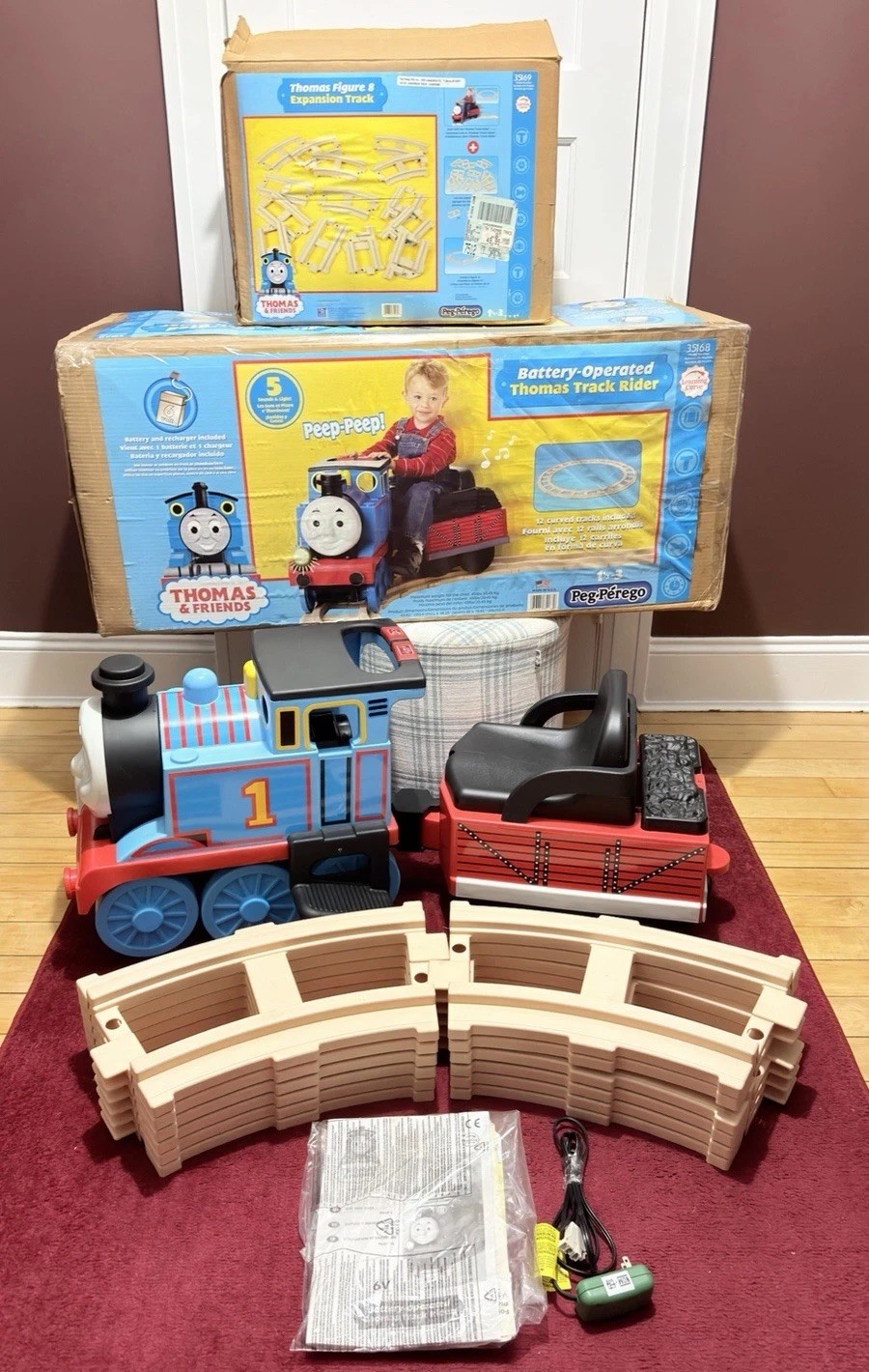 Peg Perego Thomas Track Rider 35168 Ride On w/ Figure 8 Expansion 35169 Box