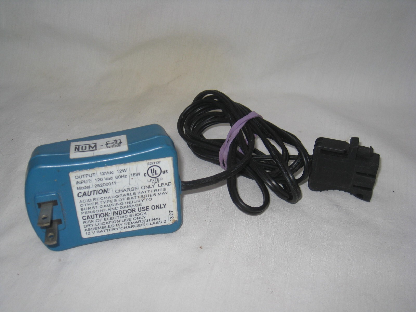 Peg-Perego 25200011 12Vdc 12W original charger electrical charging plug oem