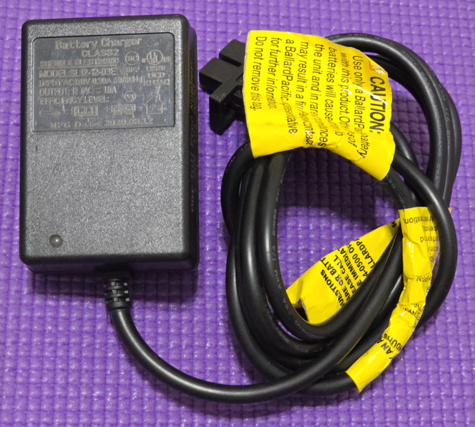 Battery Charger Power Supply Adapter Class 2 Model: SL12-12-03E Output: 12VDC 1A