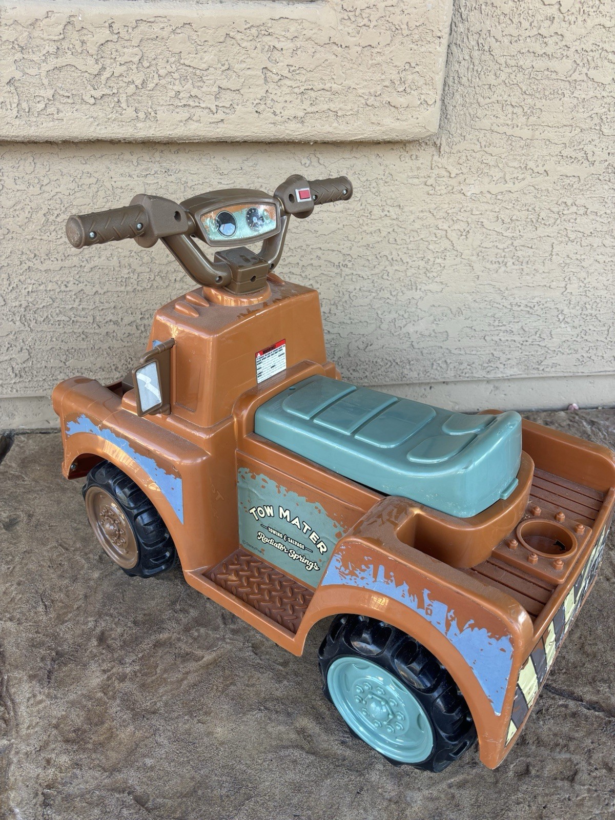 Disney Pixar Tow Mater Ride-On Toy Electric Power Truck w/ Charger