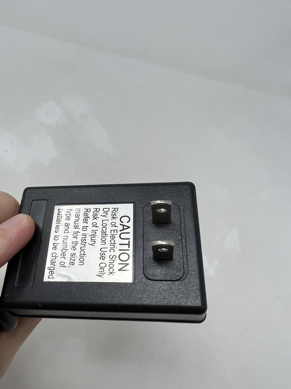 SL06-04-01 Battery Charger Kid Trax / Motion Trends 7V—0.8A