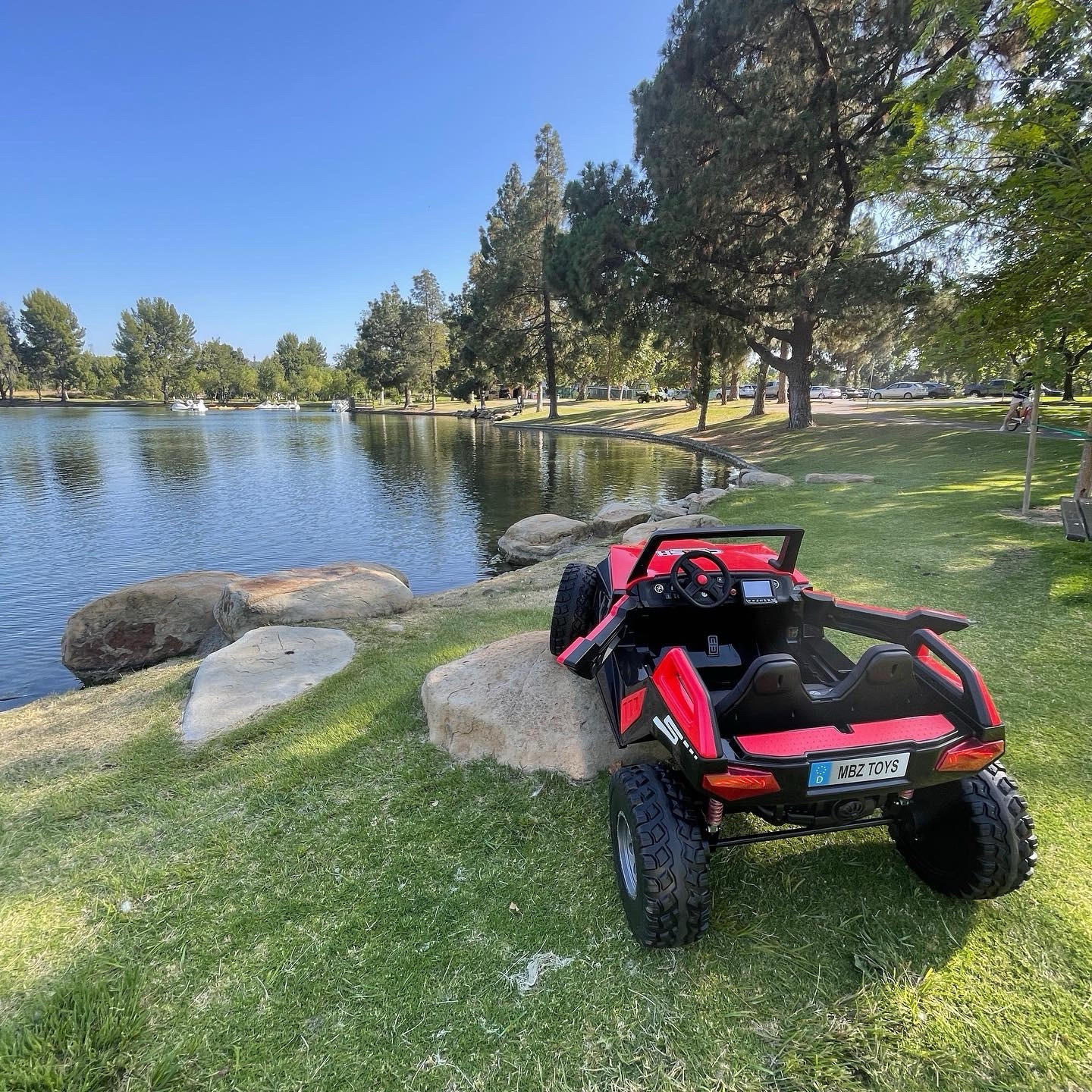 Touch TV 24 V Clash Ride On 4×4 Xl Buggy 4×4 Rubber Age 1-10 Razor Remote Red