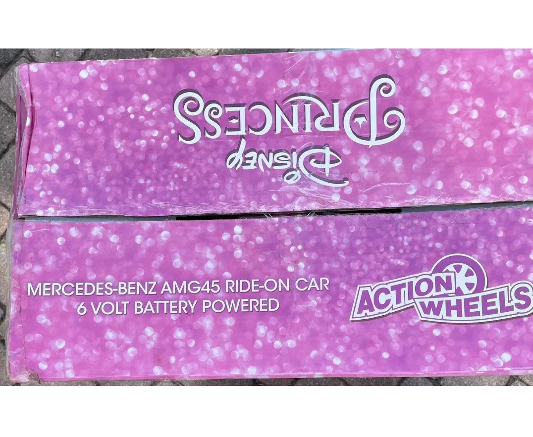 Disney Princess Mercedes- Benz AMG45 6V Ride On Car Pink RARE TO FIND IT NEW!