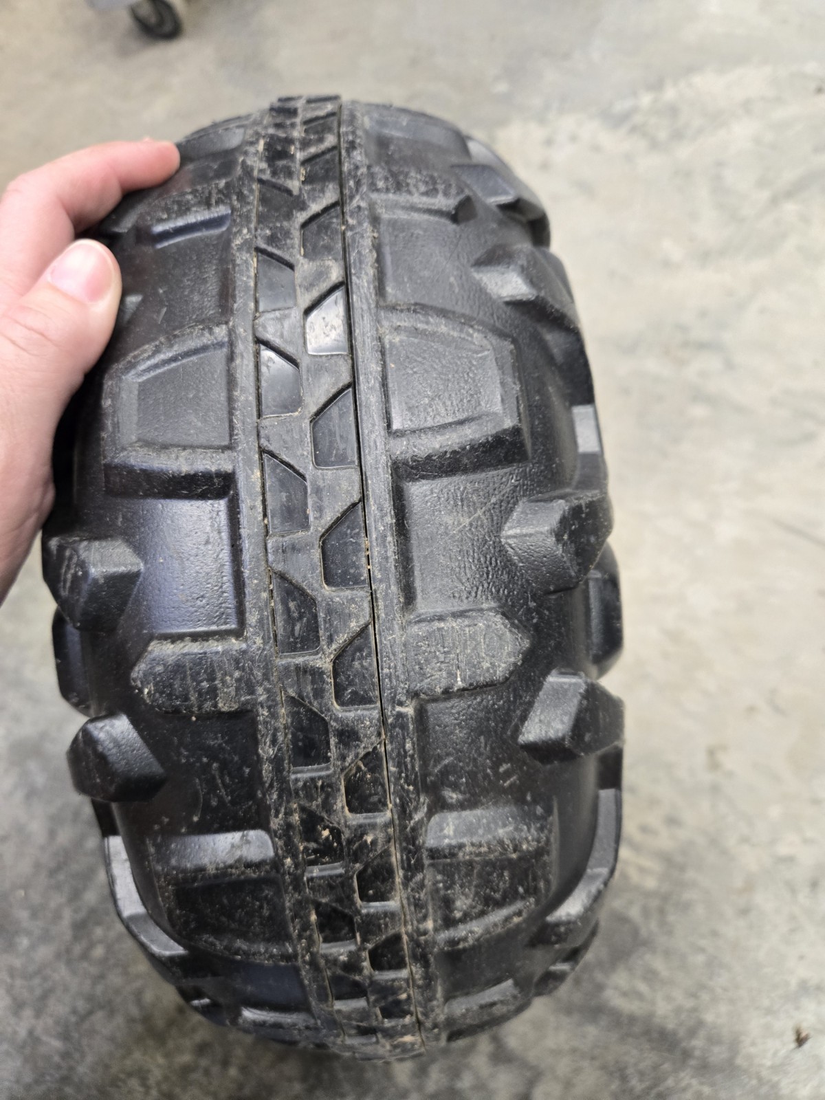 Realtree XD utv 24v Ride On Replacement Back Wheel Set Of 2