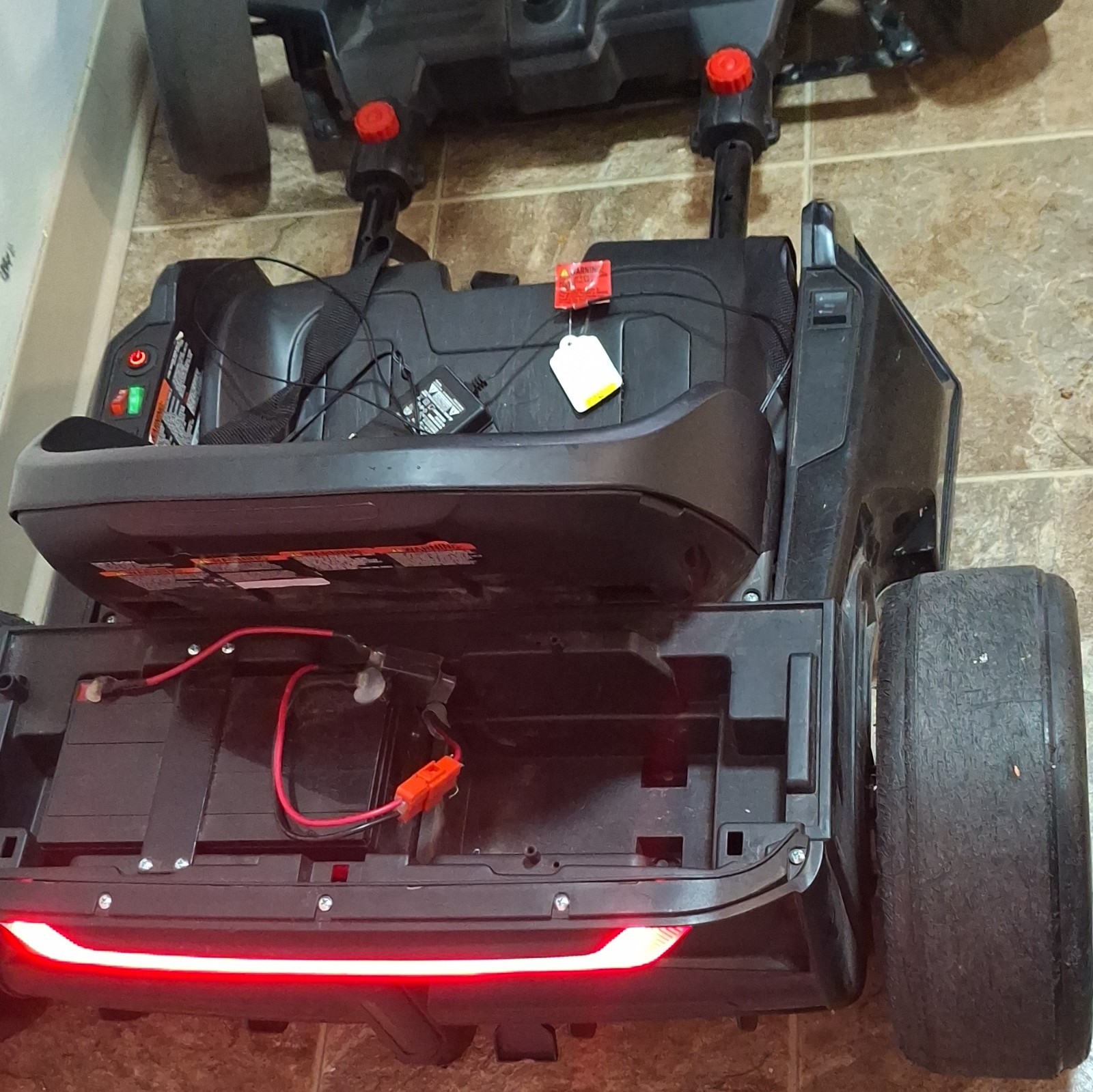 Jetson Battery Powered Ride-On Go-Kart, Black, Includes Charger