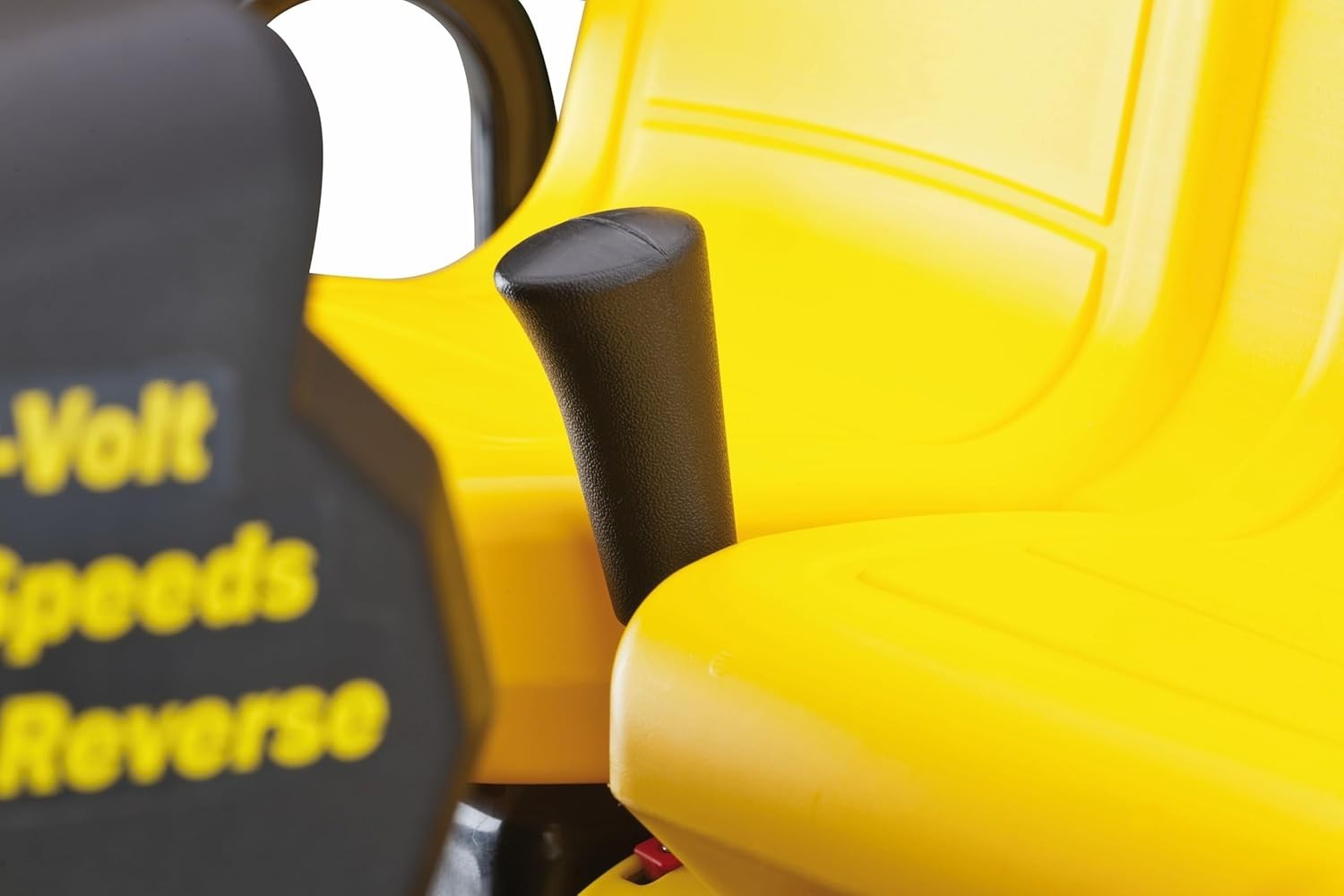 John Deere Gator XUV Extra-Large 12 Volt Ride-on, Durable Design for Kids 3-8…