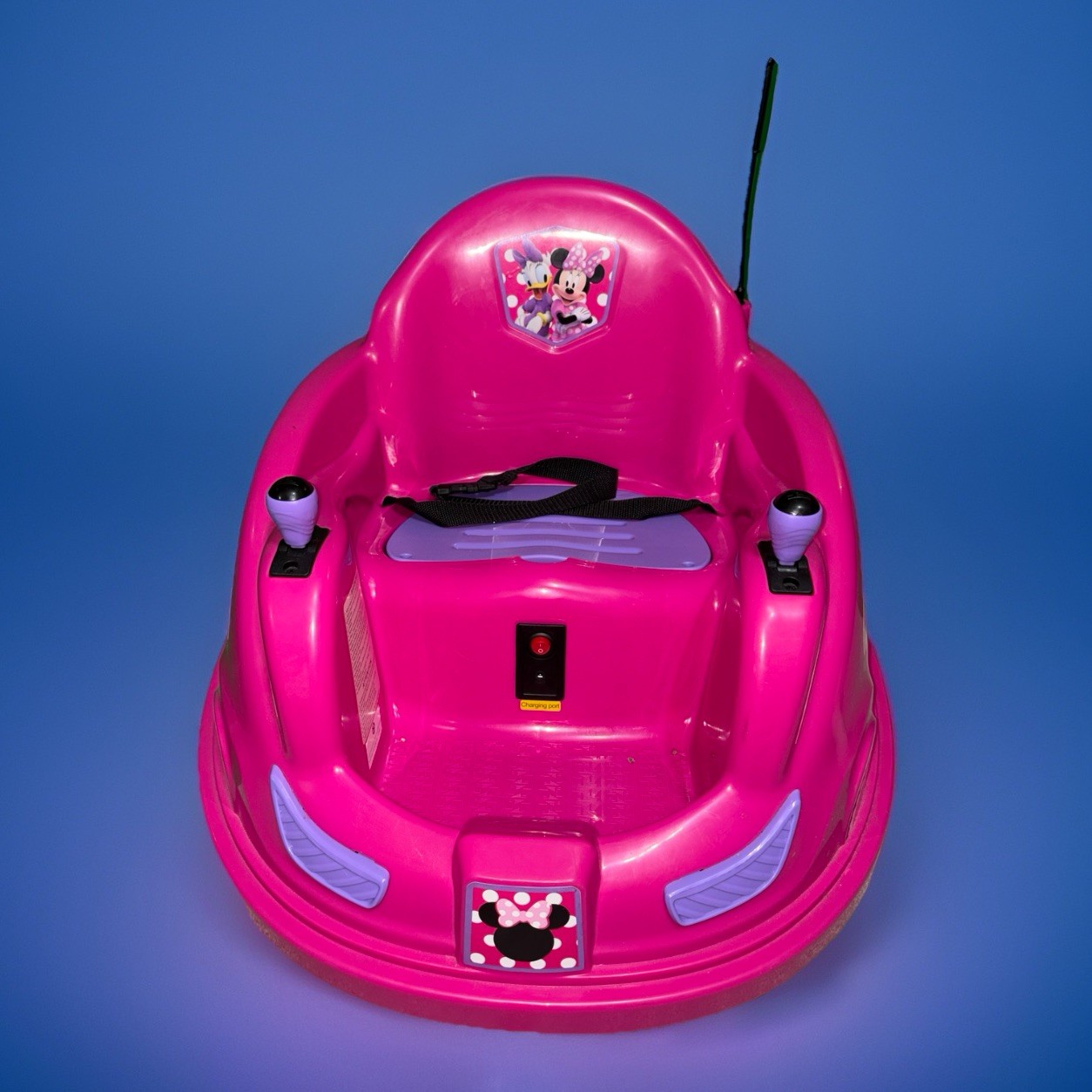 Disney’s Minnie Mouse 6V Bumper Car, Battery Powered Ride on by Flybar