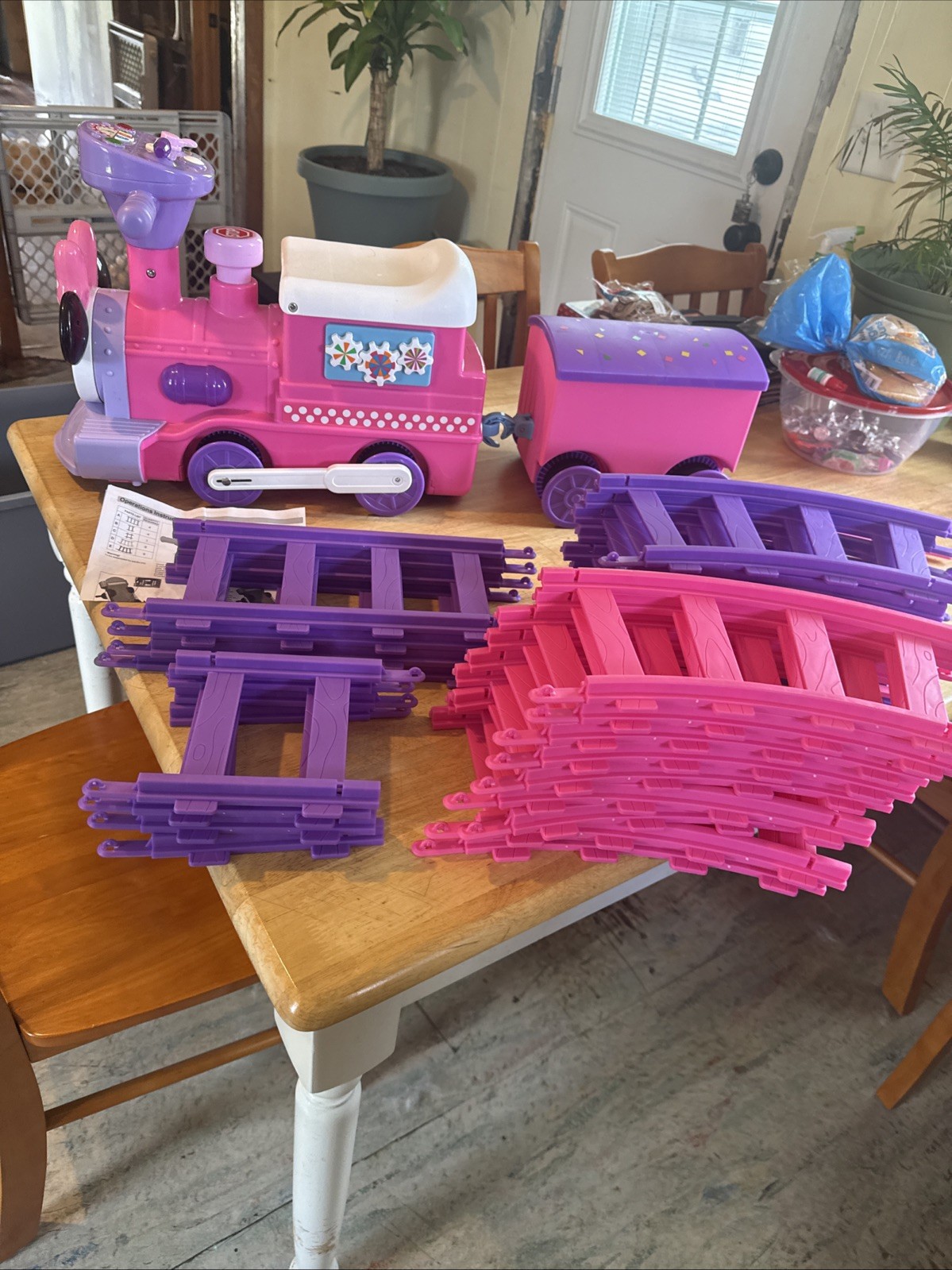 Kiddieland Minnie Mouse Ride-On Motorized Train With Tracks Complete