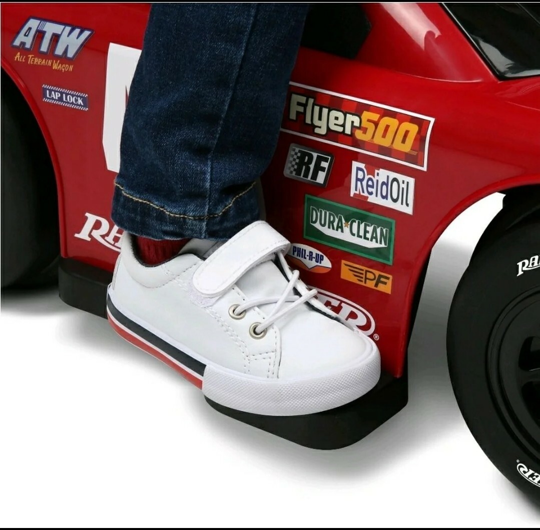 Radio Flyer 6v Racer Ride On Car for toddlers