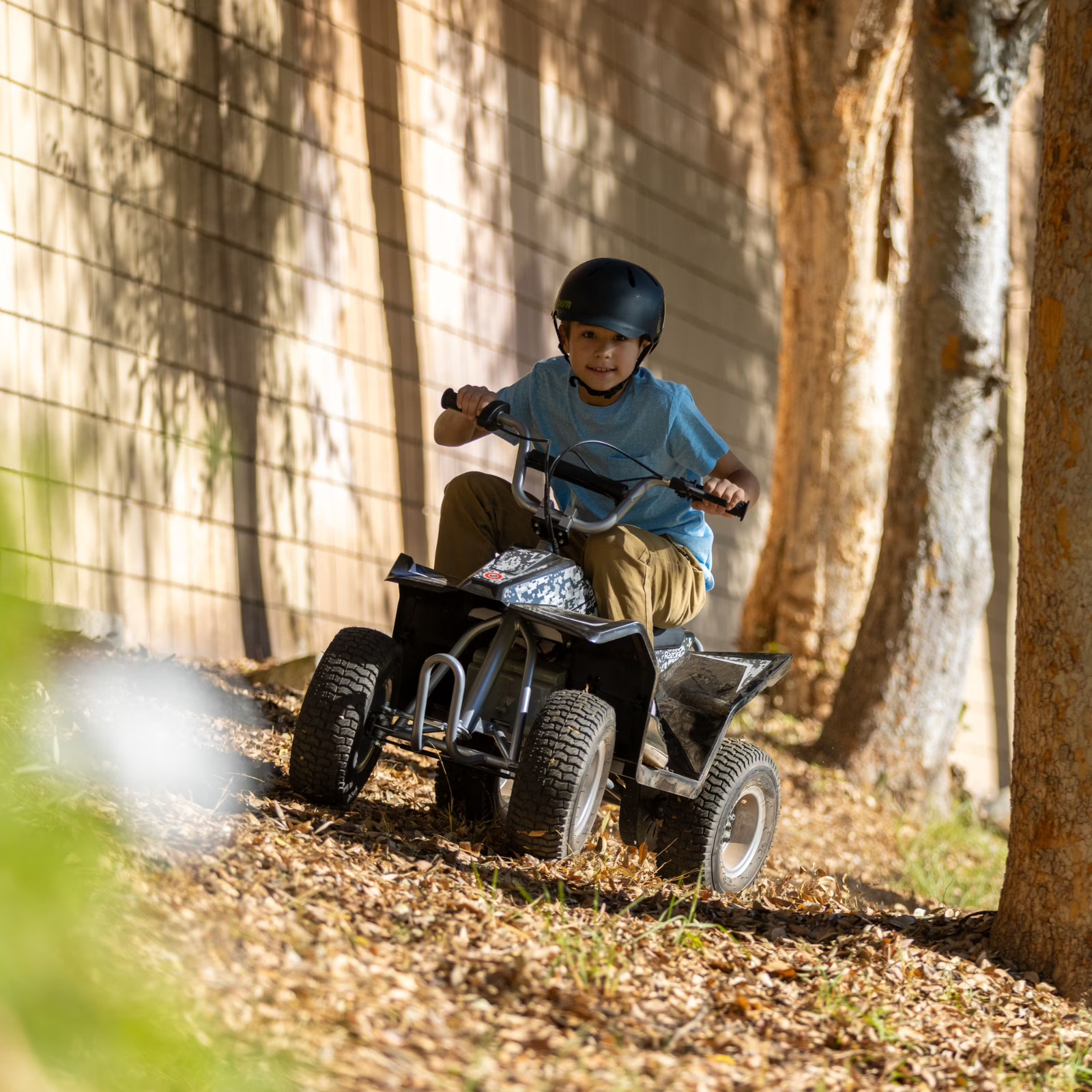 Razor Dirt Quad 24V Powered Ride-on 12″ Knobby Tires up to 8 mph Electric 4-Whee