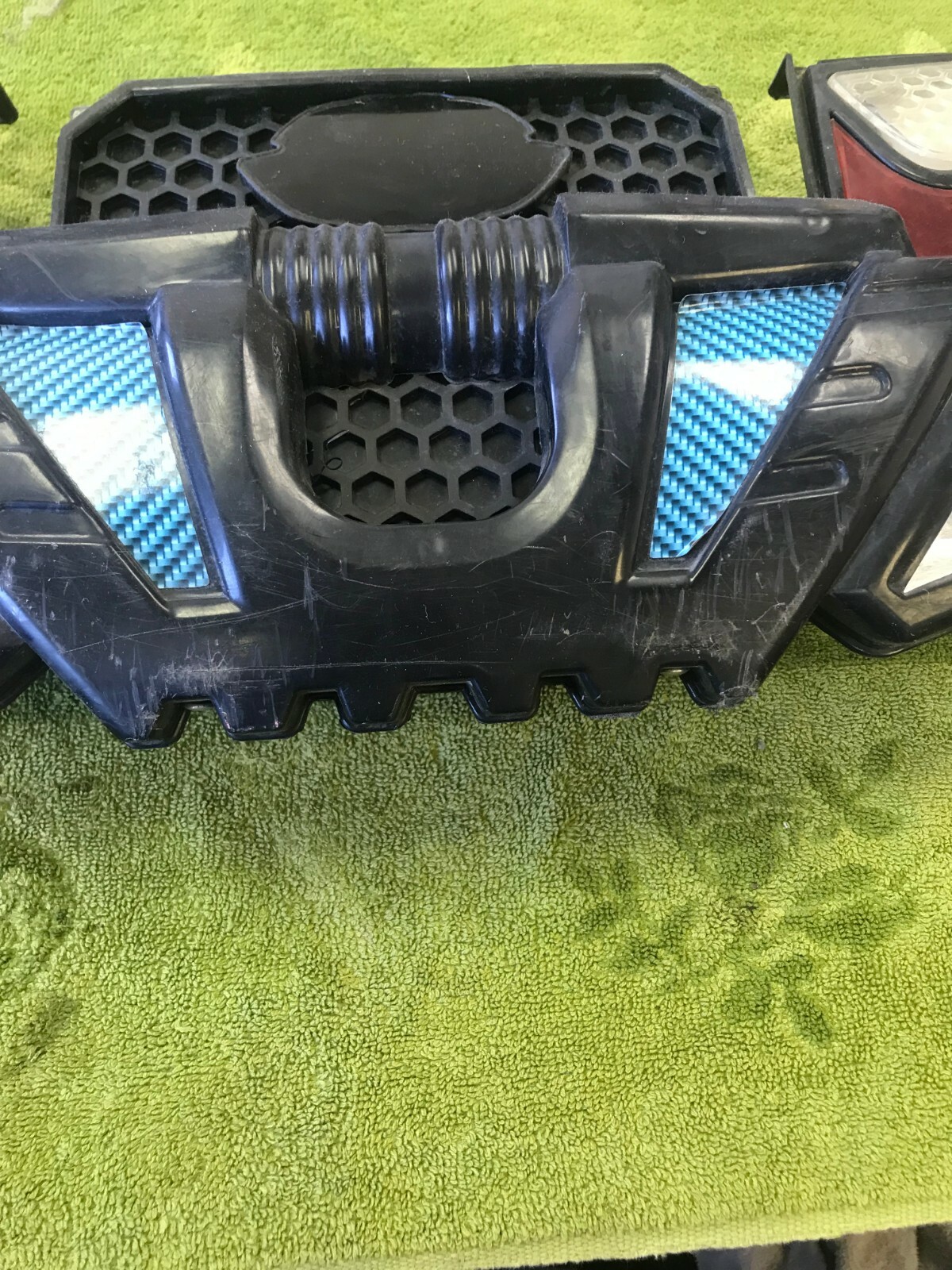 8802-12 Dynacraft SPIDER-MAN 12V DUNE BUGGY FRONT GRILL WITH HEADLIGHTS