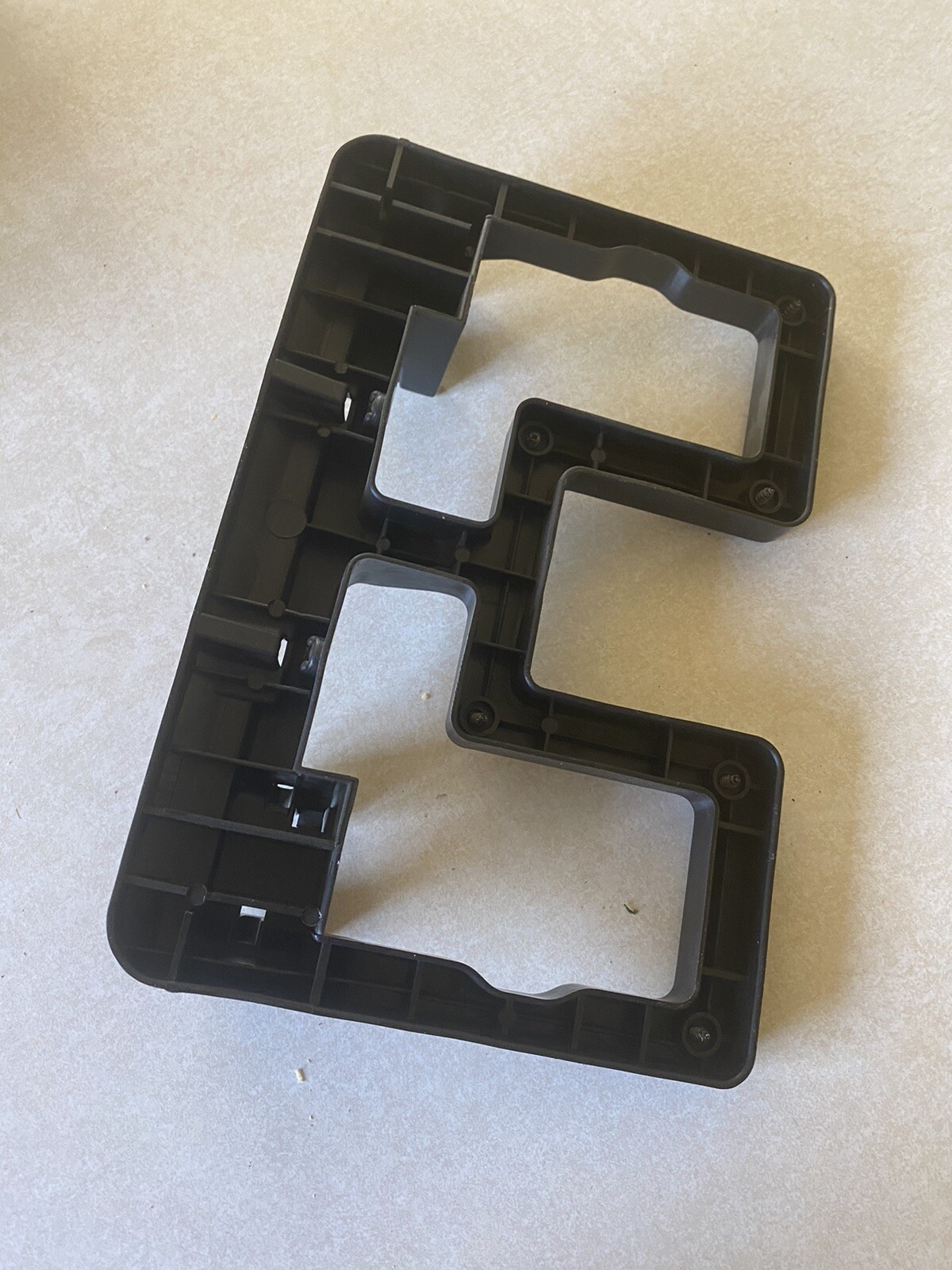 Disney Princess Mercedes: Action Wheels: Undercarriage Plastic Bracket