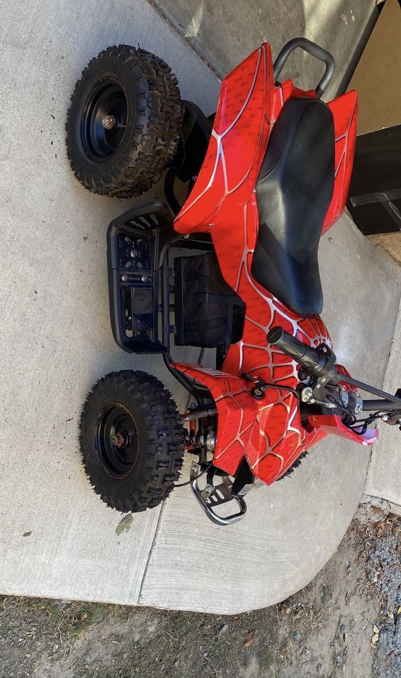 Spider-Man Spider Web Style Battery Powered Ride-On ATV Quad