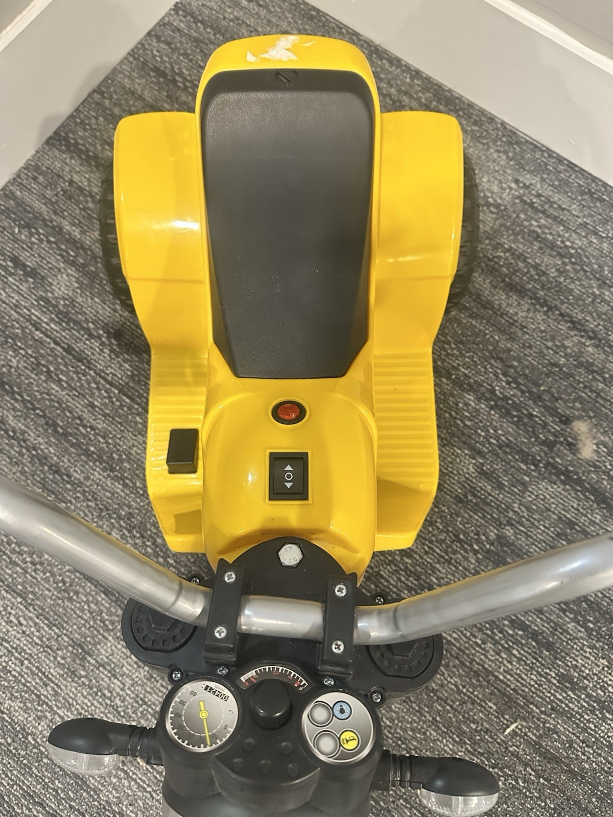 Aosom Kids Electric Pedal Motorcycle 6V Battery Powered