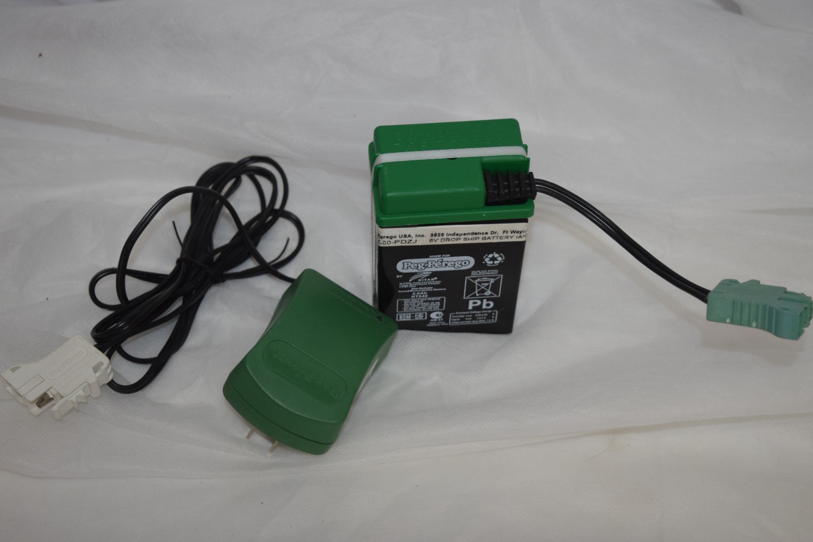 Peg Perego Thomas Tank Engine Train Ride On With Coal Car Battery Charger GUC