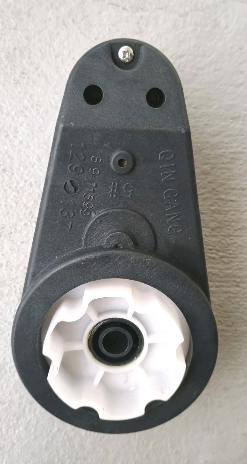 Caja de cambios Con Motor Para Carro Infantill de 24 voltios y 30000 RPM 555C