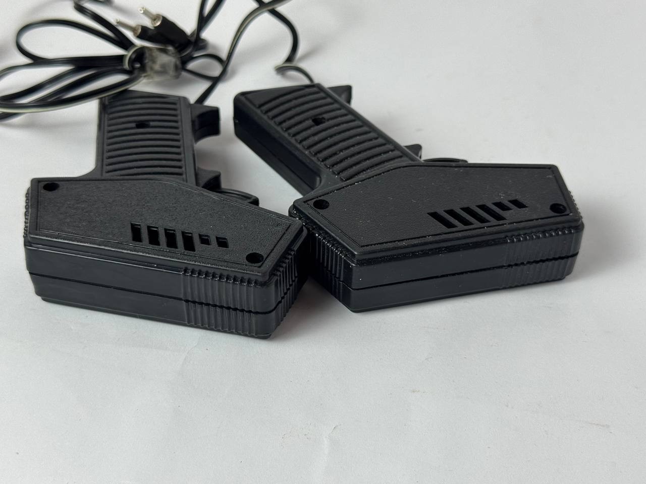 Wired Pistol-Type Remote Controls For Children’s Rlectric Car Track Racing Track