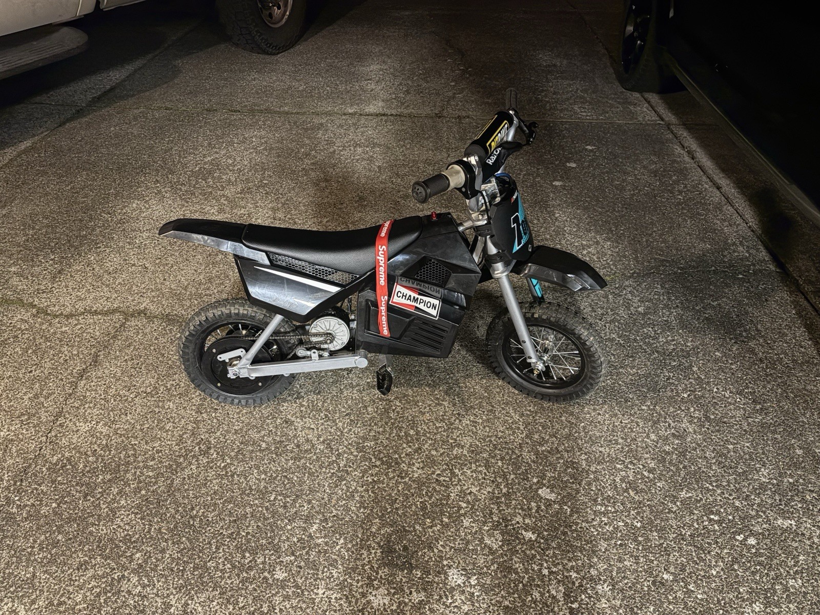 EMAX Battery Operated Pit Bike Ride-On Toy for Ages 4-11 Years