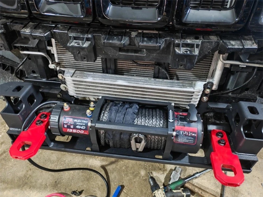 12V Portable Vehicle Self-Rescue Electric Silent Integrated Winch 13,500 Lbs