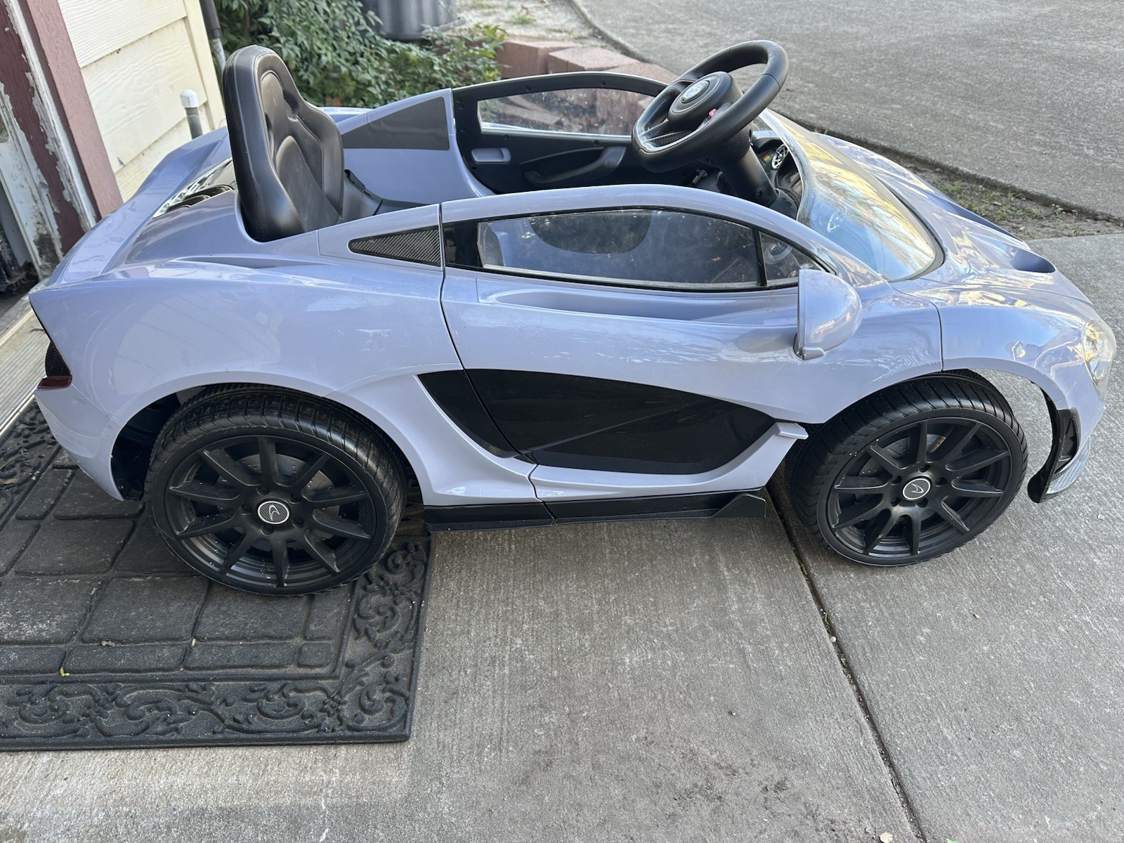 Ride On Toys for Kids 12V Licensed Mclaren Battery Powered Sports Car Butterfly