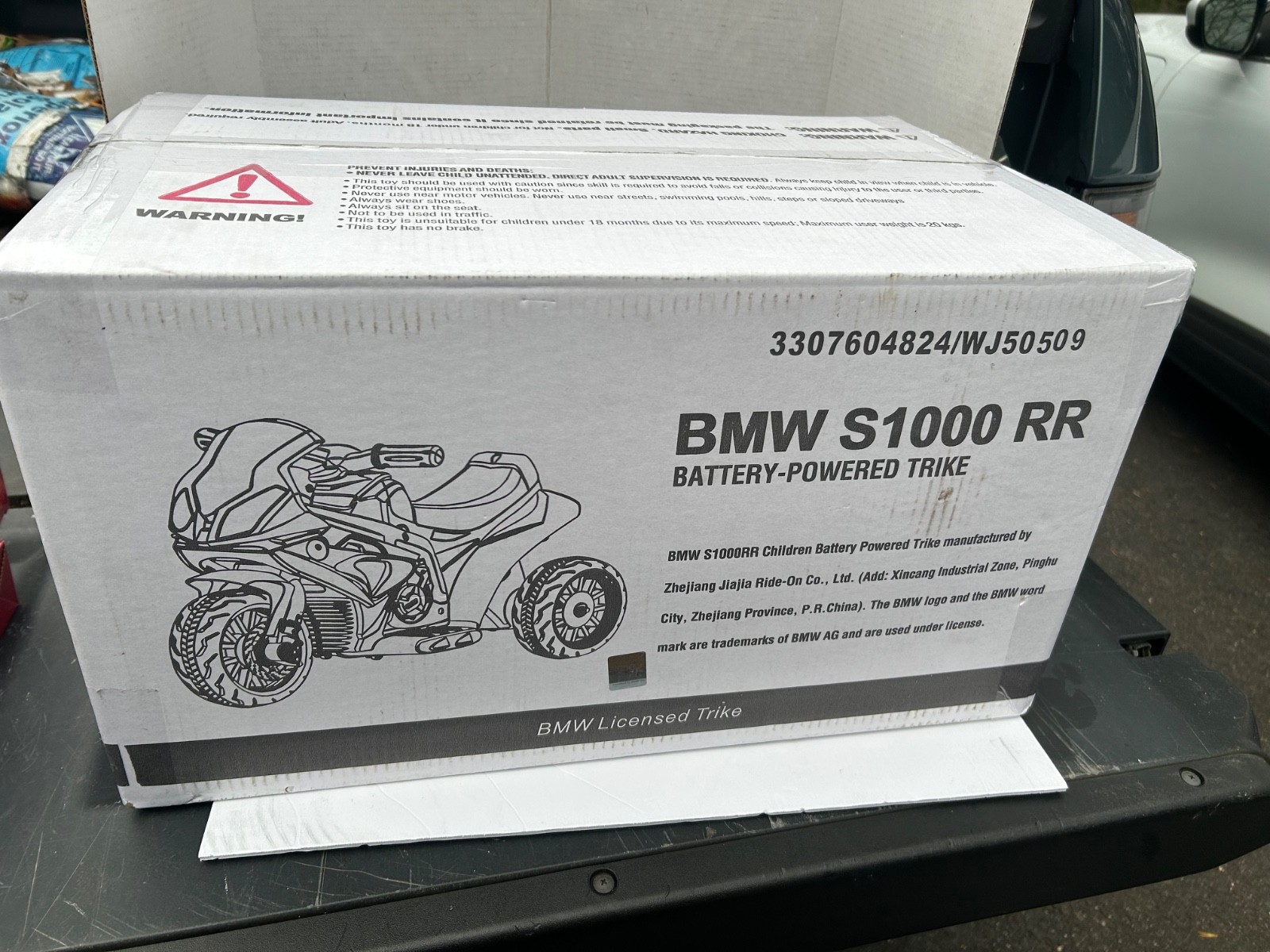 BMW S1000RR Motorcycle Ride-On, Black/Red/White NEW SEALED IN BOX