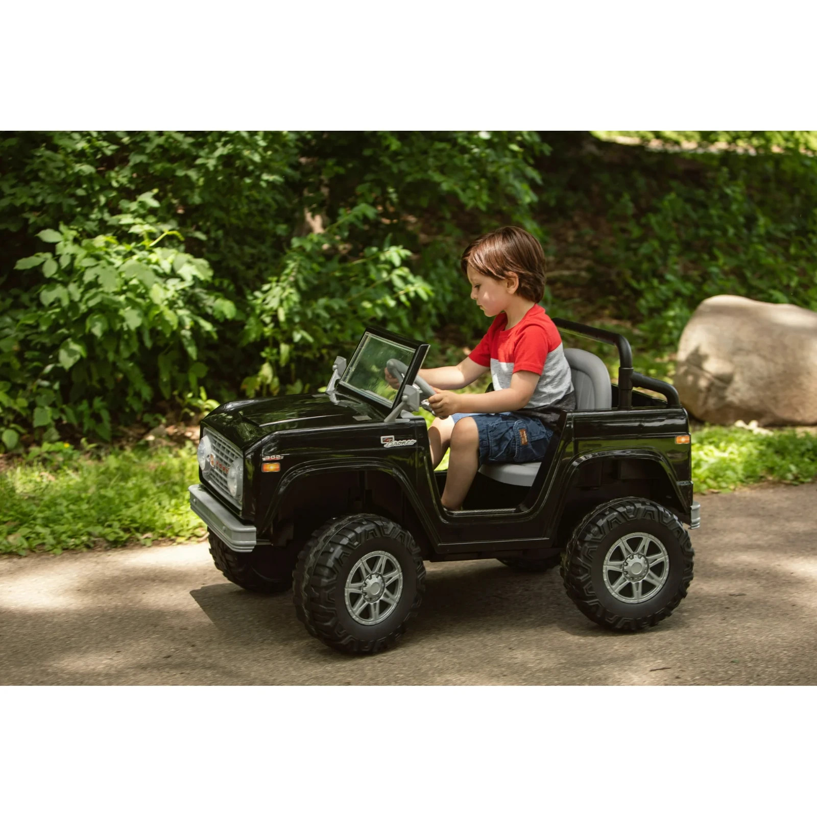 Classic 6V Ford Bronco Ride-On Car with Headlights and Horn, Black, Ages 3+