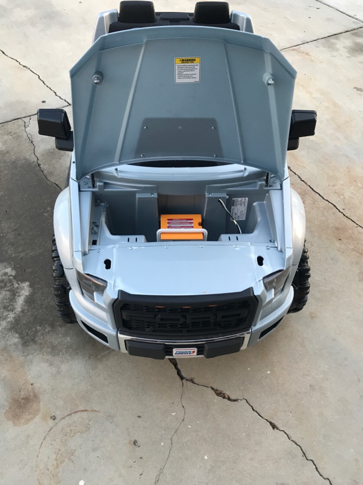 Ford F-150 Raptor electric ride on toy