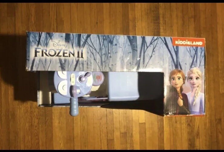 [New/FROZEN II/KiddieLand] Ride-On TRAIN{Toddler} with Tracks Charger & Battery!