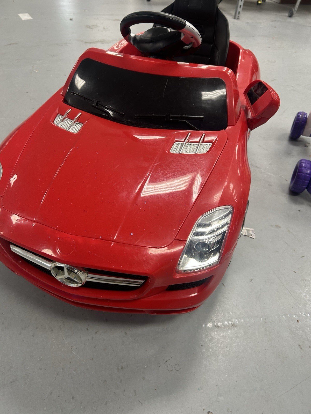 Mercedes-Benz Red Battery Operated Ride-On Toy Car for Ages 3-7