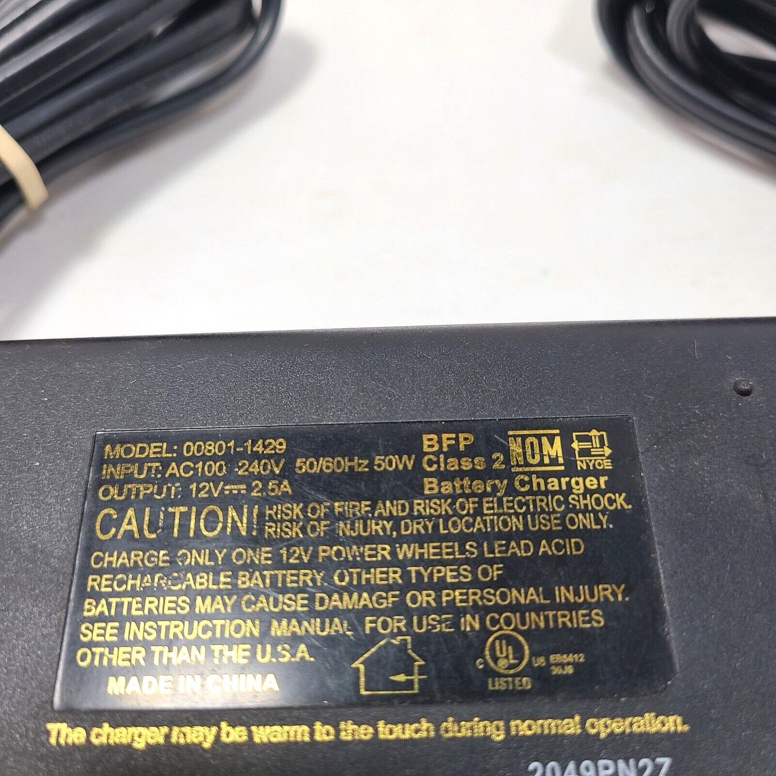 Fisher Price Power Wheels 12 Volt Quick Charger Model 00801-1429