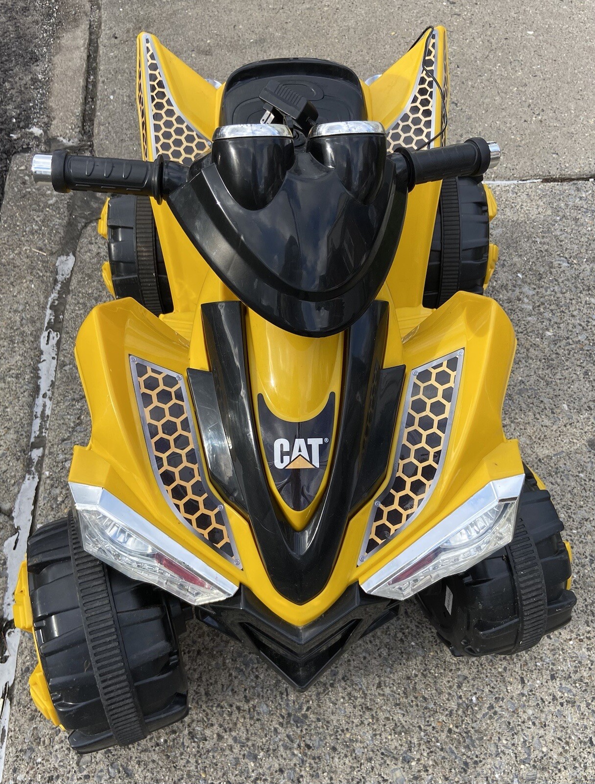 Kid Trax Caterpillar ATV Toddler Ride On Toy, 6 Volt Battery, 3-5 Years, Max Toy