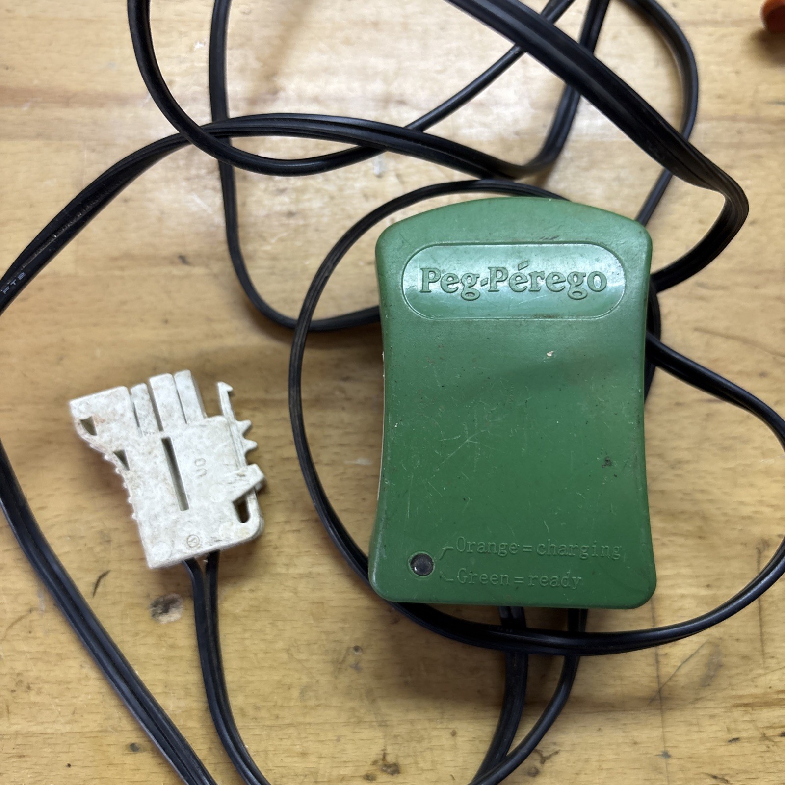 Peg Perego 6V Battery Charger Genuine Original Model 25200012