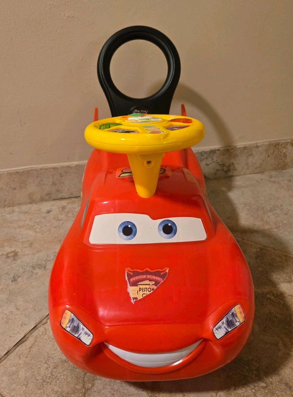 Disney Pixar Cars Lightning McQueen Light ‘N Sound Ride-On