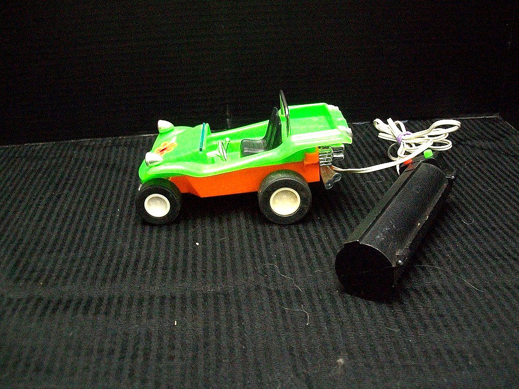 BATTERY OPERATED VOLKSWAGEN SAND BUGGY