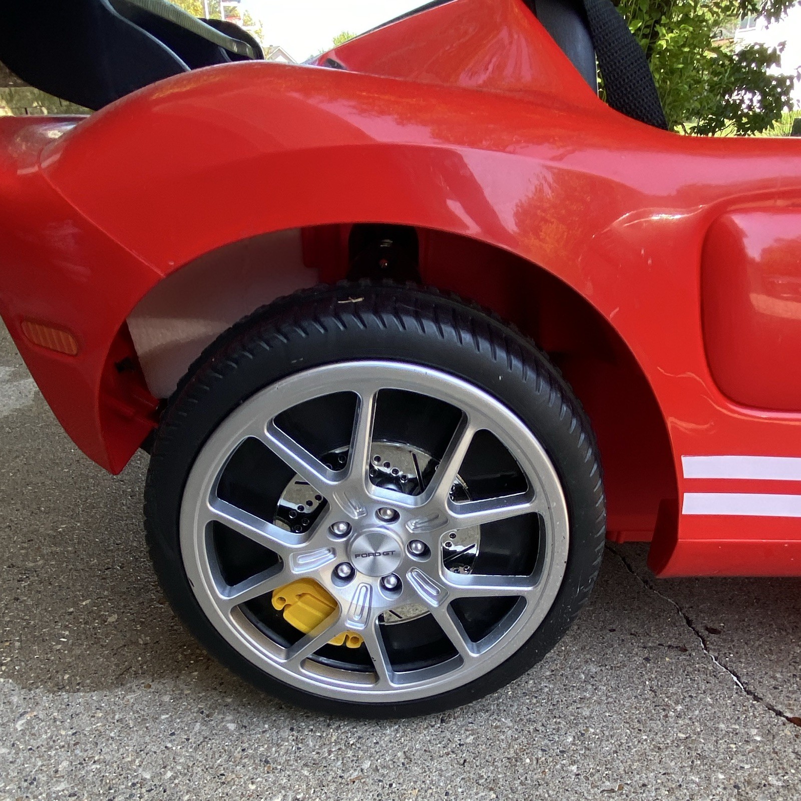 Ford GT Style Battery-Powered 2-Seat Ride-On Car, Red w/ White Stripes