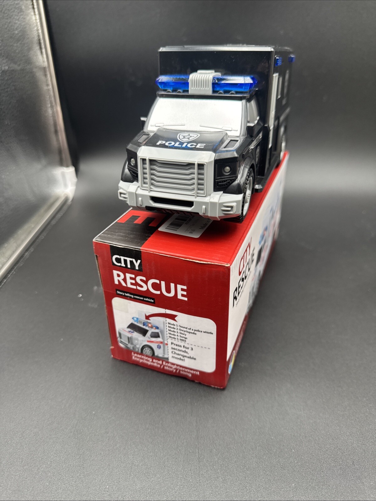 3-7 Year Old Boy Police Car Toy, LED Music Electric Universal Wheel Police