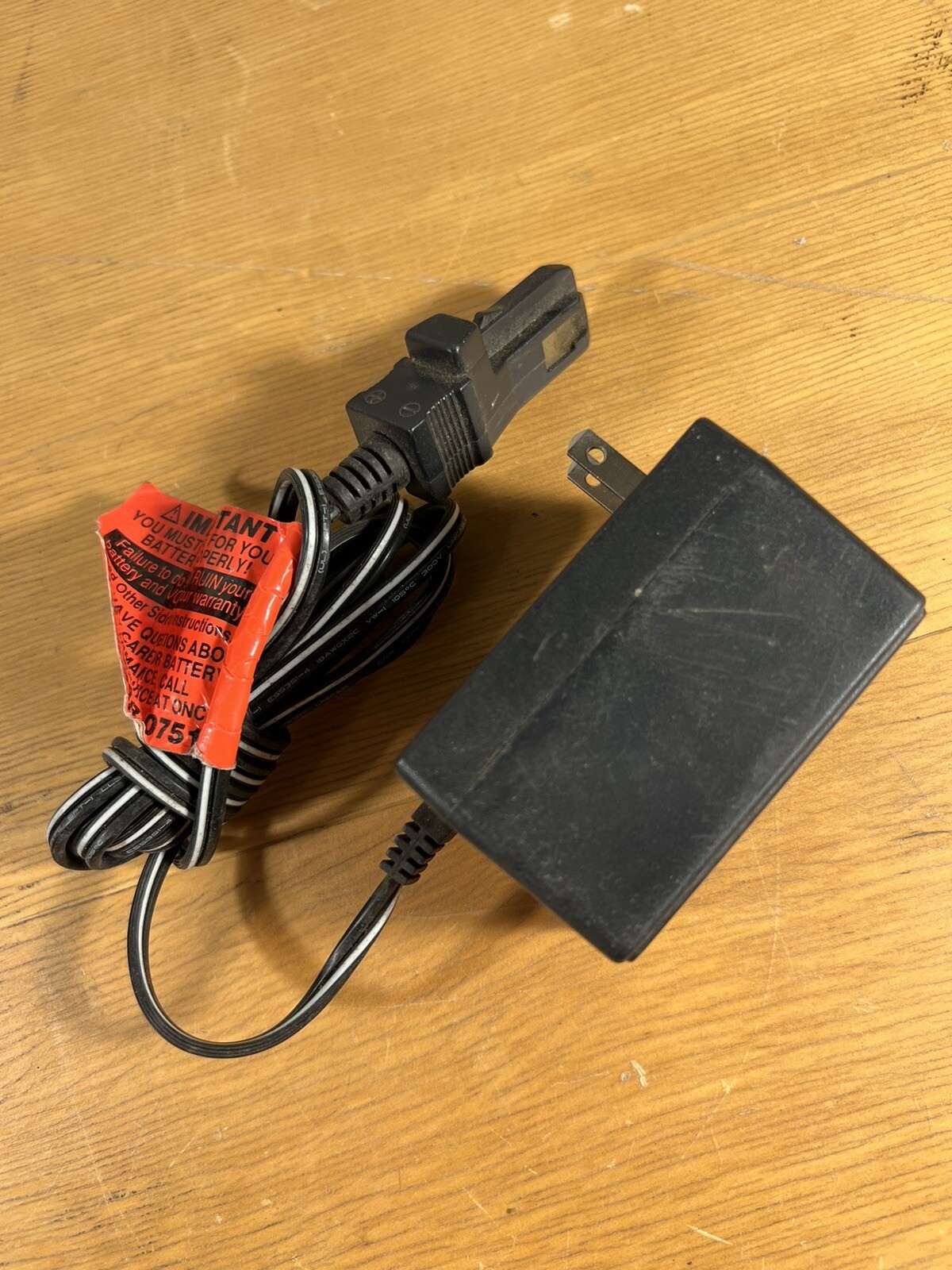 Power Wheels Battery Charger Class 2 12V 00801-0972 Model C-12150 Fisher Price
