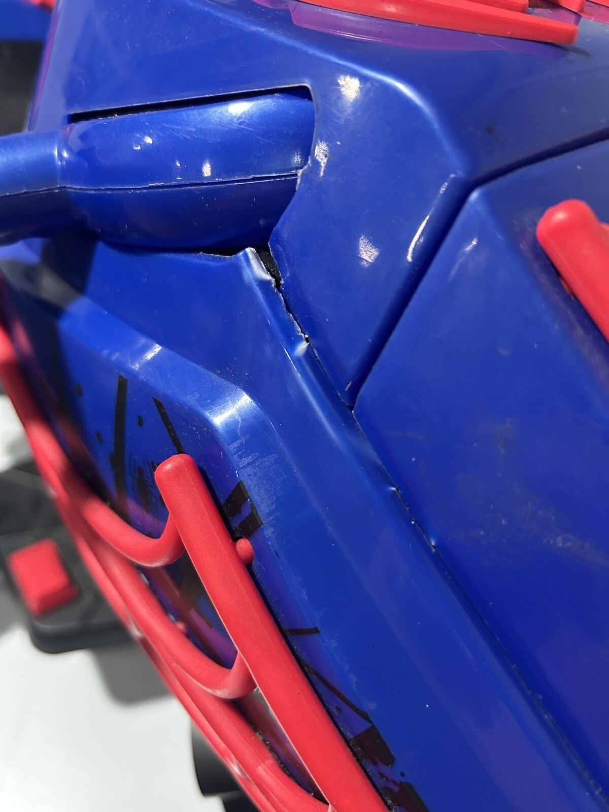 Marvel Spider-Man 6V Battery Powered Motorcycle Ride-on Toy for Boys, by Huffy