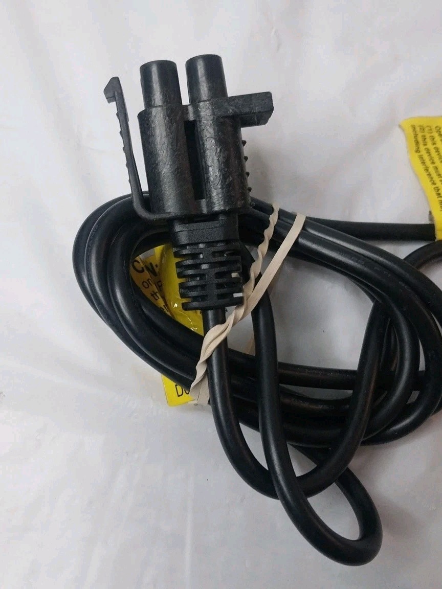 Shengle Electronic Battery Charger Class 2 Model SL12-12-03E Works Free Shipping