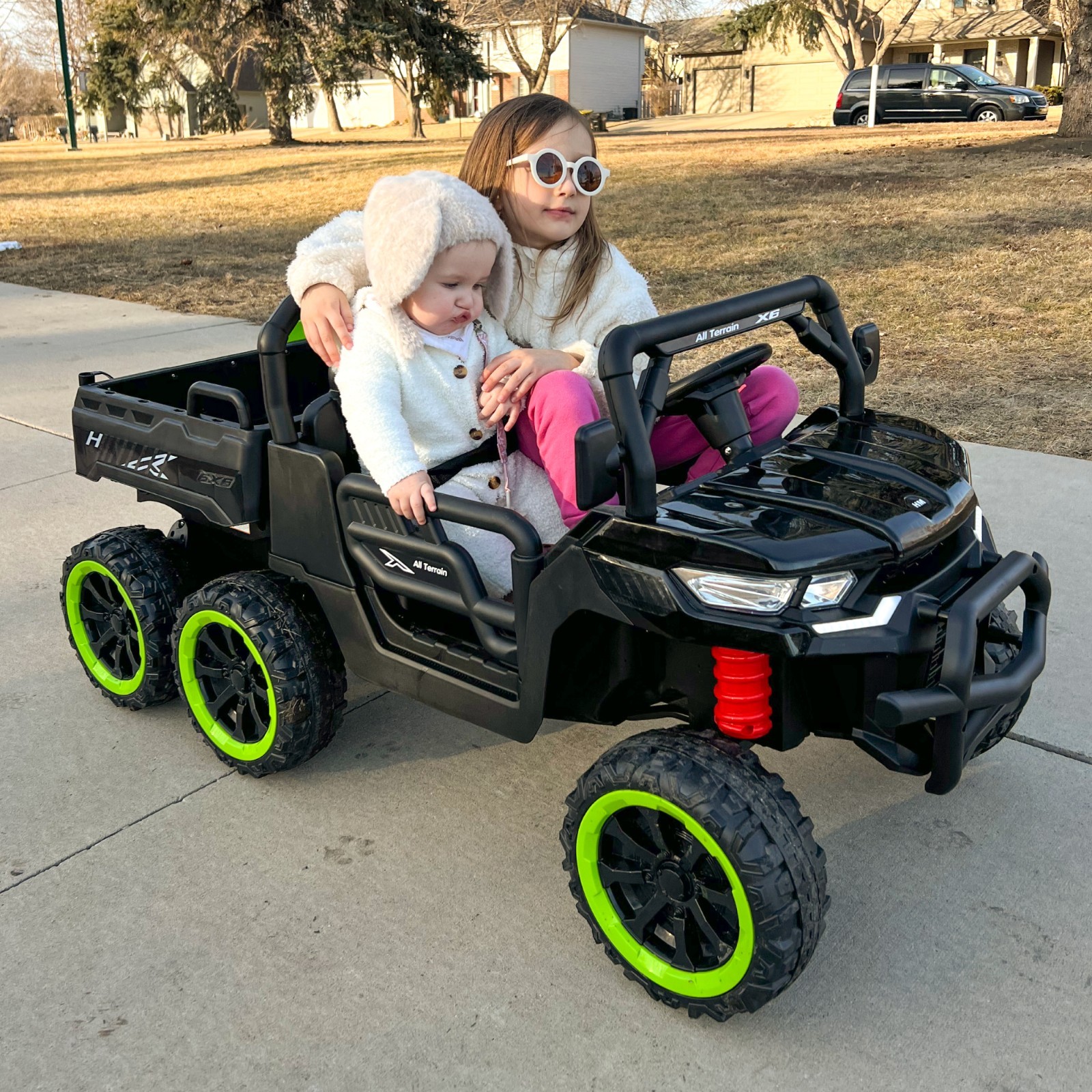 24V Kids Ride on Toy 2 Seater Electric Dump Truck 4 Wheel Drive 6mph with Remote