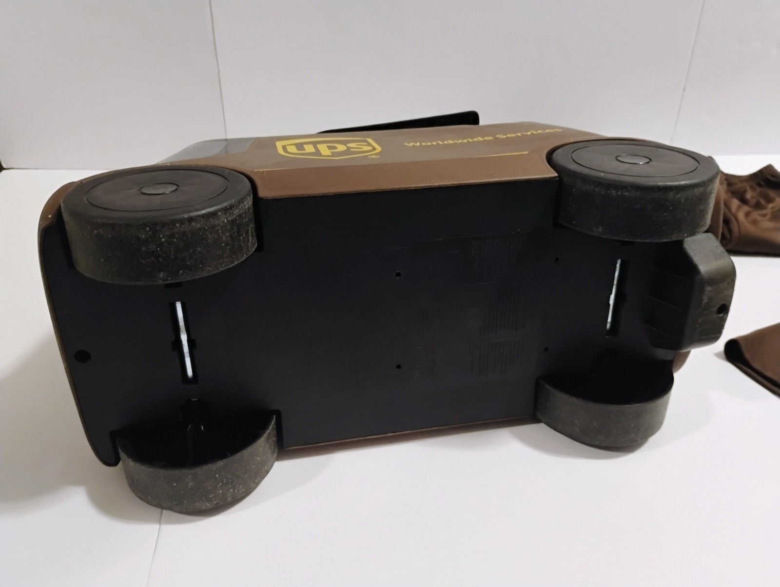 Radio Flyer UPS Ride On Car With Packages & UPS Size 3-4 Years Old Costume