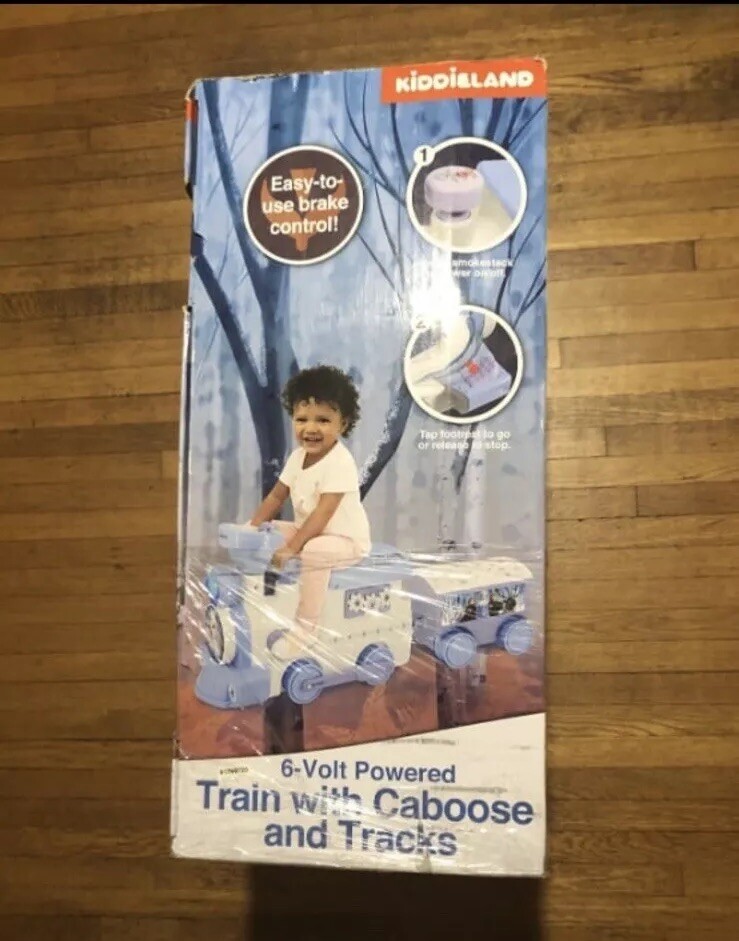 [New/FROZEN II/KiddieLand] Ride-On TRAIN{Toddler} with Tracks Charger & Battery!