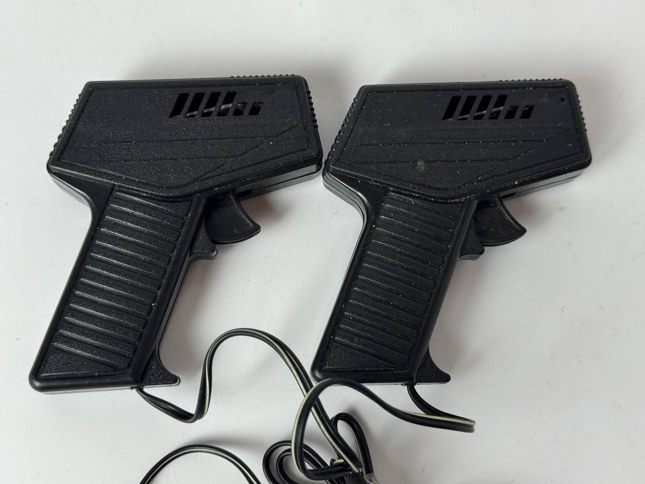 Wired Pistol-Type Remote Controls For Children’s Rlectric Car Track Racing Track
